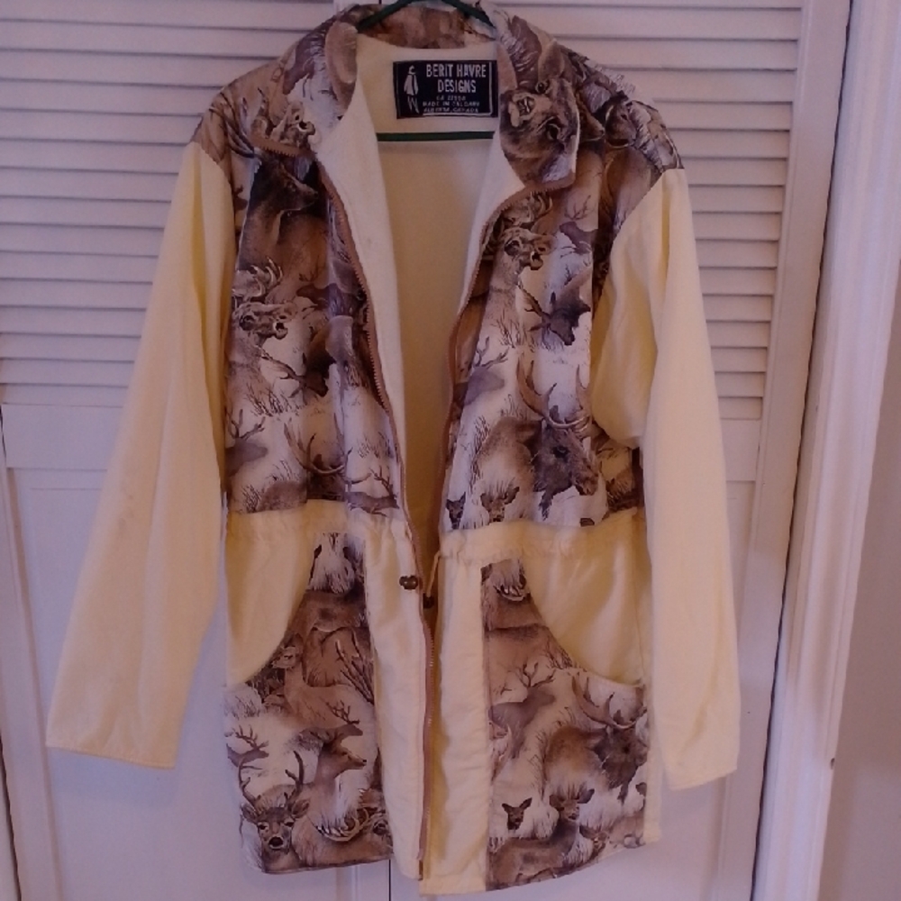 Rare Vintage Canada Wildlife Winter Jacket